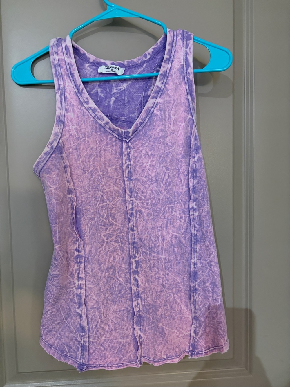 Zenana Outfitters Purple Lavender V-Neck Tank Top